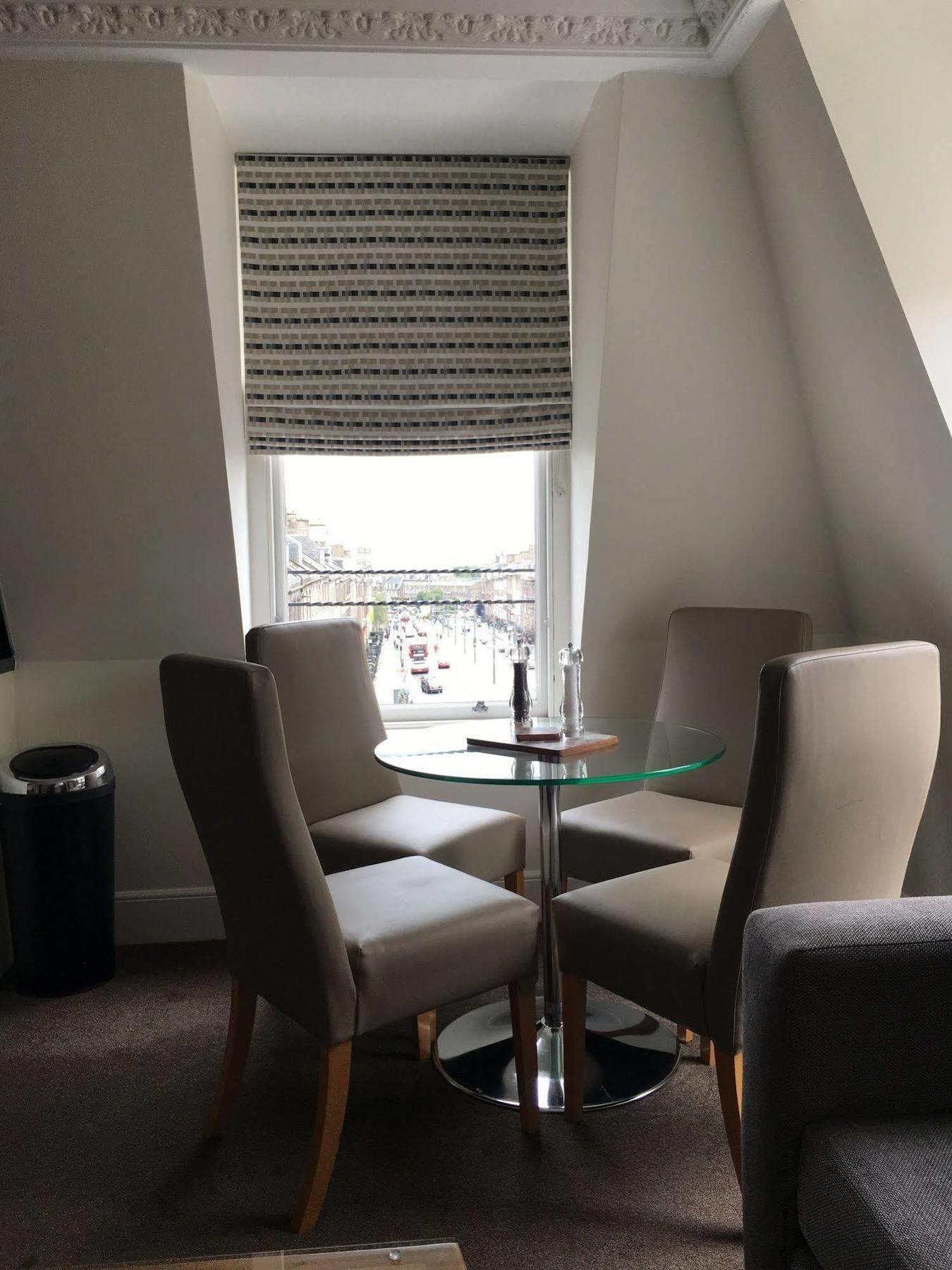 Fountain Court Apartments - Royal Garden Edinburgh Ngoại thất bức ảnh
